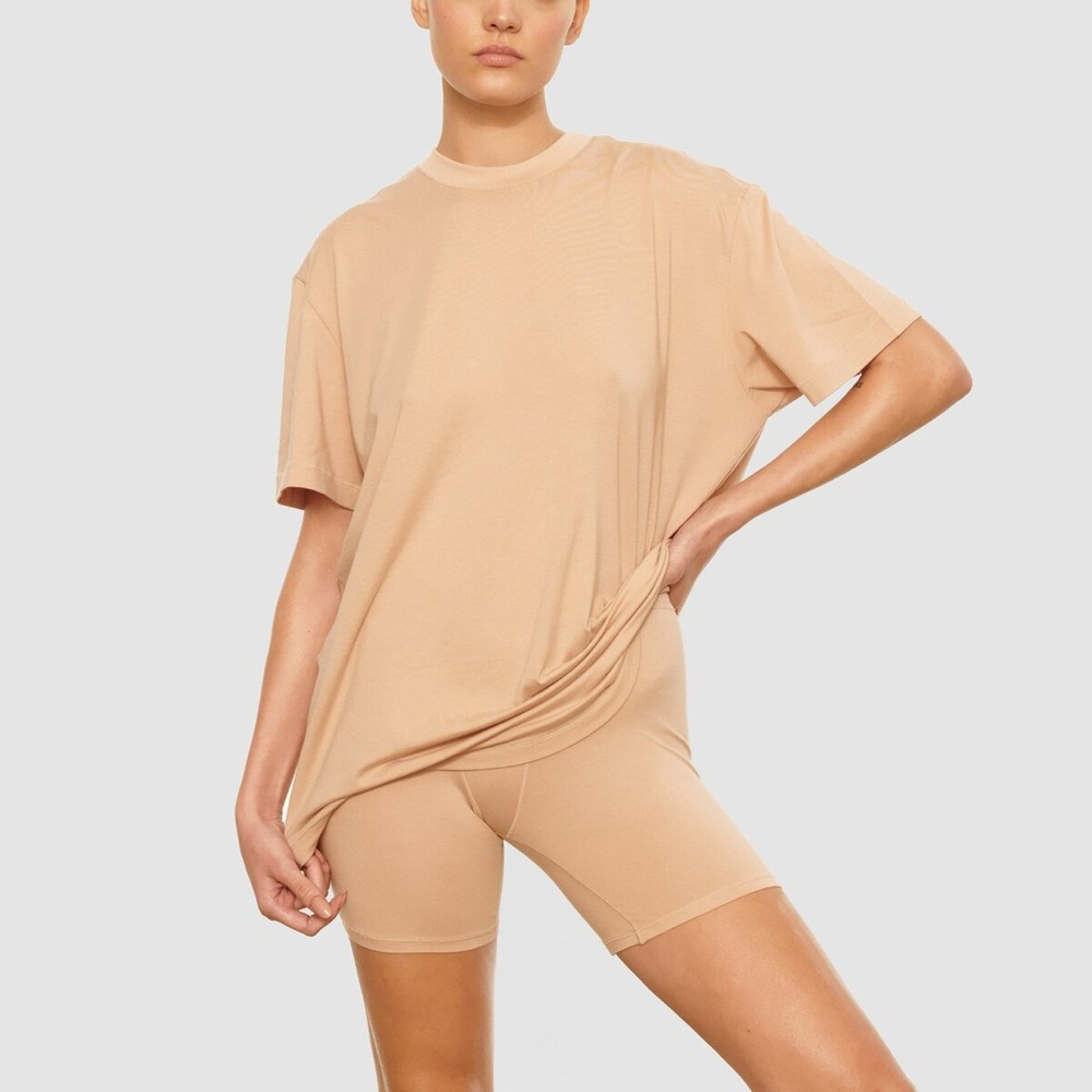 SKIMS short sleeve boyfriend t tee shirt in Clay Medium